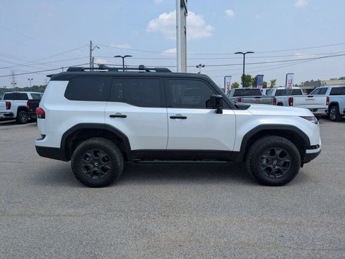 Used 2025 Lexus GX 550 AWD/4WD image 7