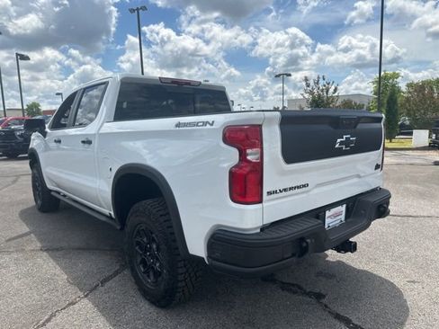 New 2026 Chevrolet Silverado 1500 ZR2 AWD/4WD image 5