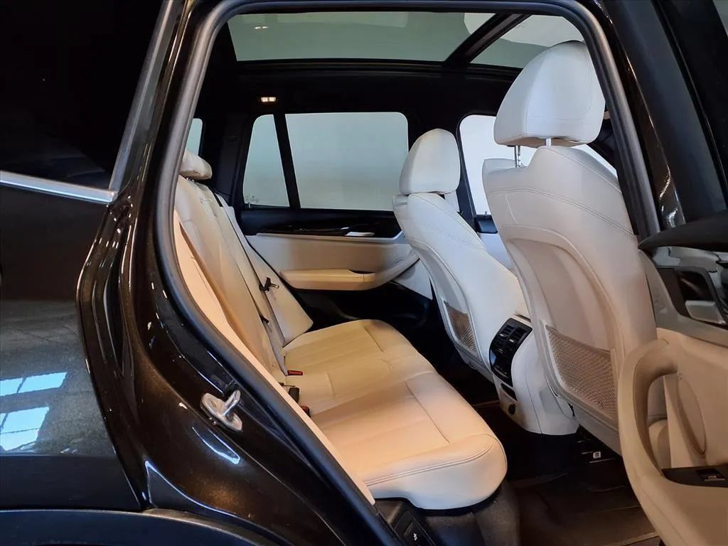 Used 2019 BMW X3 xDrive30i AWD/4WD image 10