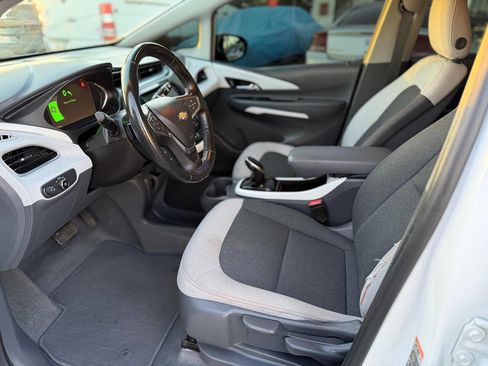 Used 2019 Chevrolet Bolt LT image 33