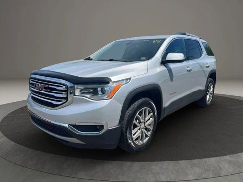 Used 2017 GMC Acadia SLE image 1