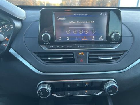 Used 2022 Nissan Altima 2.5 S image 8