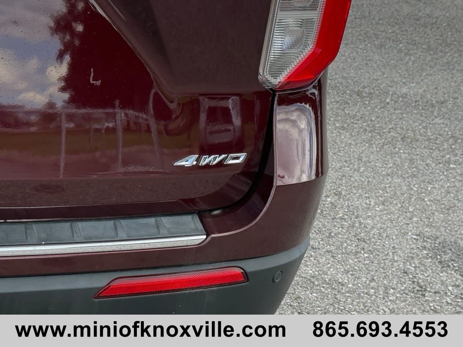 Used 2022 Ford Explorer Limited w/ Equipment Group 301A AWD/4WD image 11