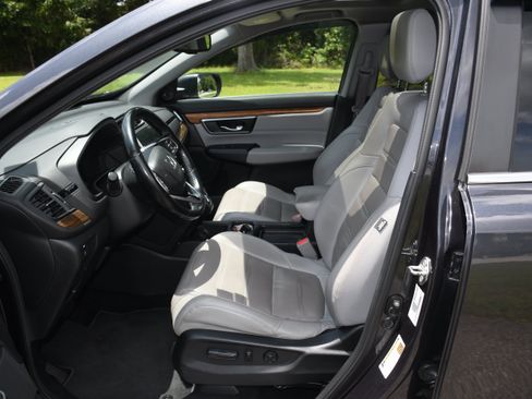 Used 2018 Honda CR-V Touring image 8