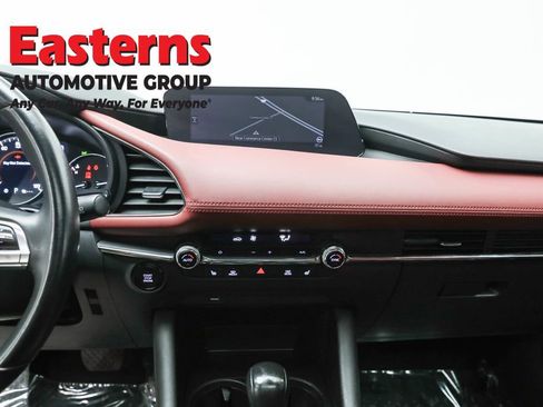 Used 2021 MAZDA MAZDA3 s image 12