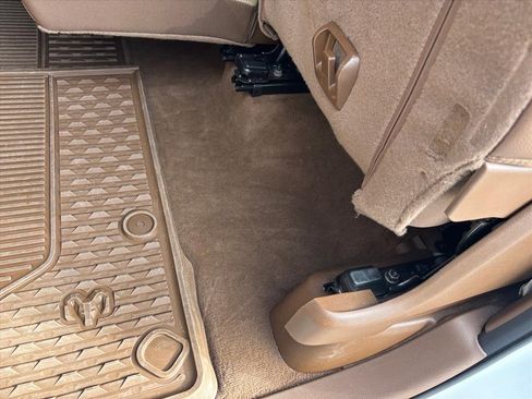 Used 2020 RAM 1500 Laramie image 13