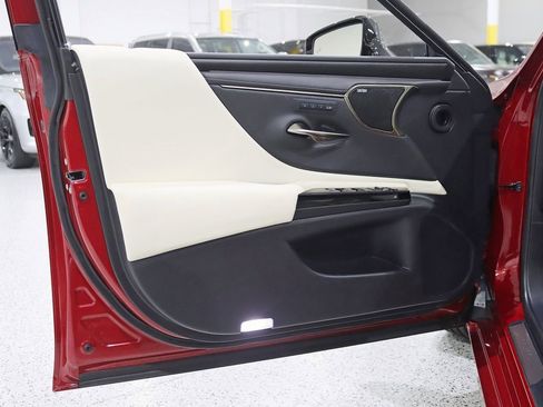 Used 2022 Lexus ES 350 Ultra Luxury image 34