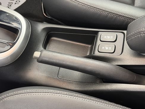 Used 2017 Honda Fit EX-L image 23