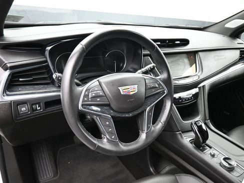 Used 2024 Cadillac XT5 Premium Luxury image 15