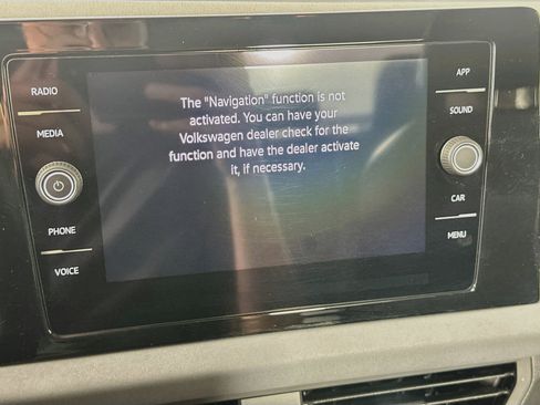 Used 2025 Volkswagen Jetta SE FWD image 22
