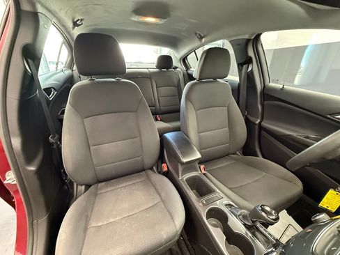 Used 2019 Chevrolet Cruze LT FWD image 66