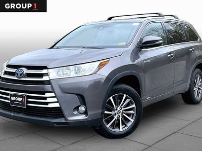 Used 2017 Toyota Highlander XLE