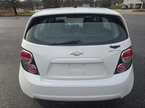 Used 2012 Chevrolet Sonic LS image 8