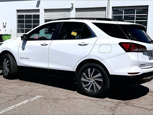 Used 2024 Chevrolet Equinox LT AWD/4WD image 5