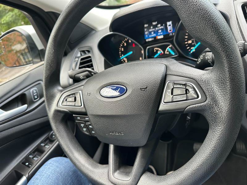 Used 2019 Ford Escape SE FWD image 28