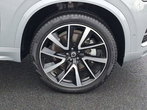 Used 2024 Volvo XC90 B6 Plus w/ Protection Package Premier AWD/4WD image 8