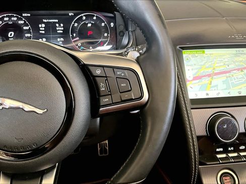 Used 2024 Jaguar F-TYPE R-Dynamic image 22