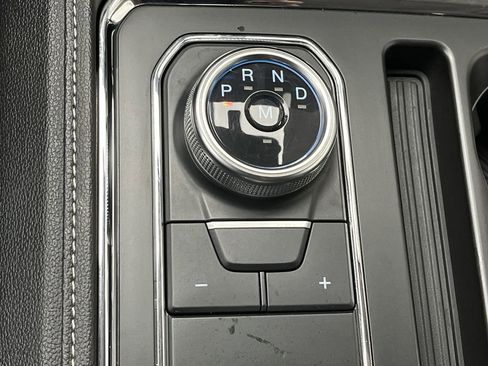 Used 2022 Ford Expedition XLT image 26