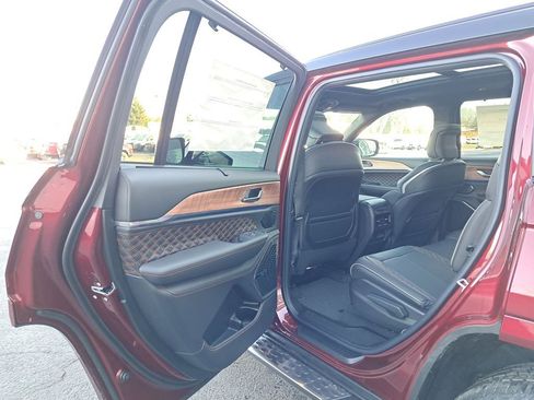 New 2025 Jeep Grand Cherokee L Summit AWD/4WD image 12