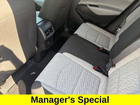 Used 2022 Chevrolet Equinox LS w/ LS Convenience Package image 30