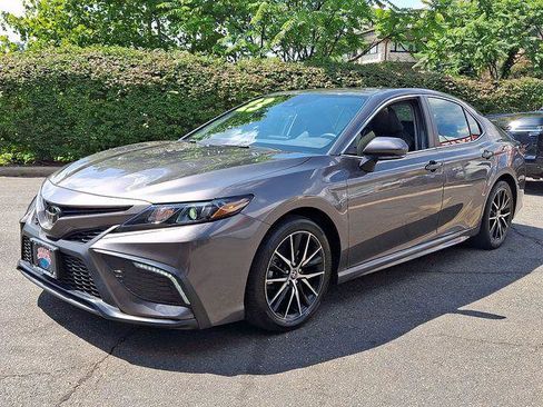 Certified 2023 Toyota Camry SE w/ Cold Weather Package AWD/4WD image 2