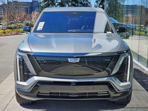 New 2026 Cadillac Vistiq Sport AWD/4WD image 8