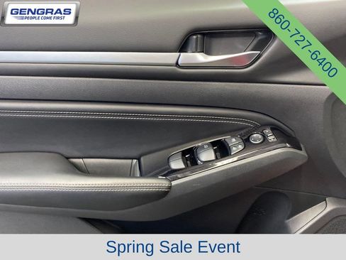 Used 2023 Nissan Altima 2.5 SL AWD/4WD image 13