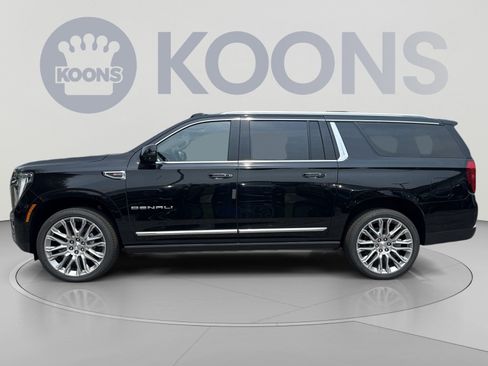 New 2026 GMC Yukon XL Denali w/ Denali Reserve Package AWD/4WD image 2