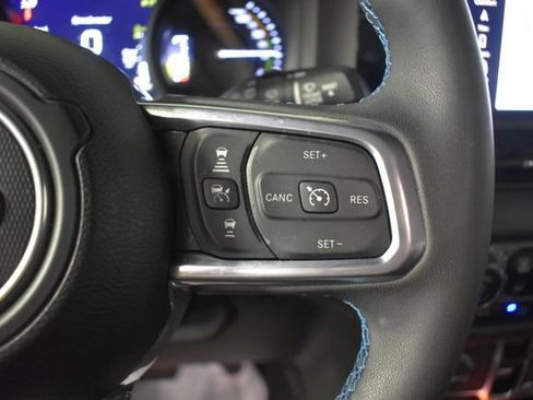 Used 2024 Jeep Wrangler High Altitude AWD/4WD image 16