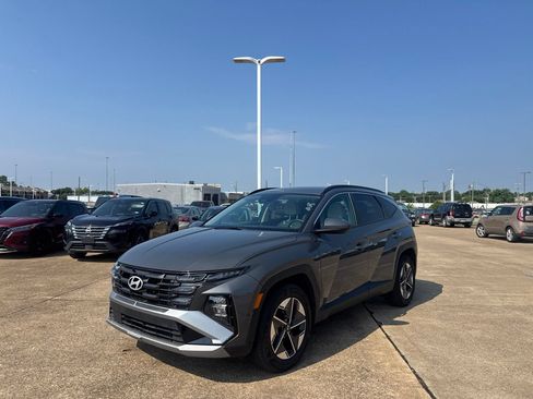 Used 2025 Hyundai Tucson SEL FWD image 8