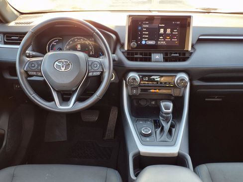 Certified 2024 Toyota RAV4 SE AWD/4WD image 11