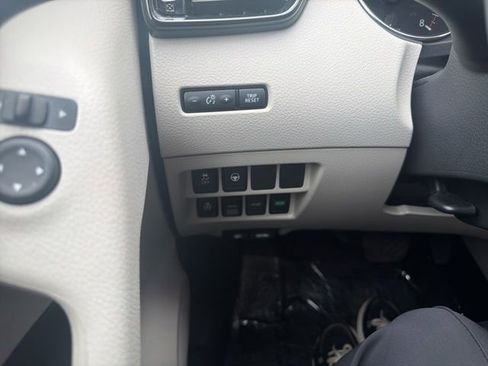 Used 2022 Nissan Rogue Sport SL AWD/4WD image 42