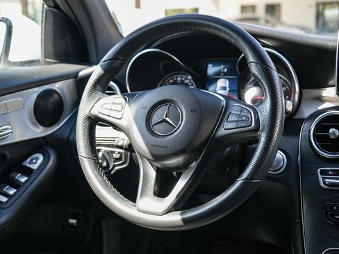 Used 2019 Mercedes-Benz GLC 300 image 14