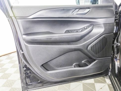 New 2025 Jeep Grand Cherokee L Altitude image 14