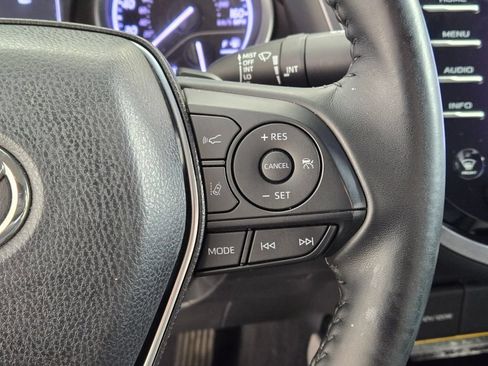 Used 2018 Toyota Camry SE w/ Audio Package FWD image 27