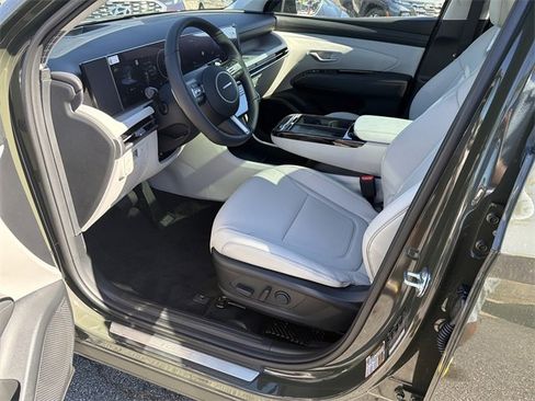 New 2026 Hyundai Tucson Limited image 9