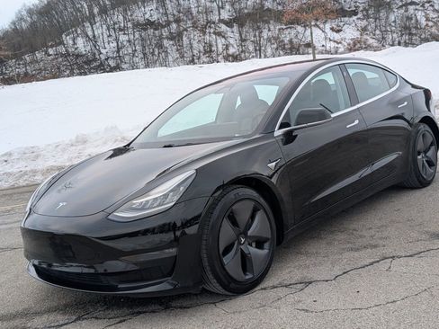 Used 2018 Tesla Model 3 Long Range image 19