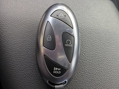 Certified 2025 Hyundai Elantra SEL FWD image 33