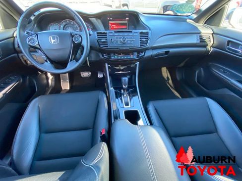 Used 2017 Honda Accord Sport image 24