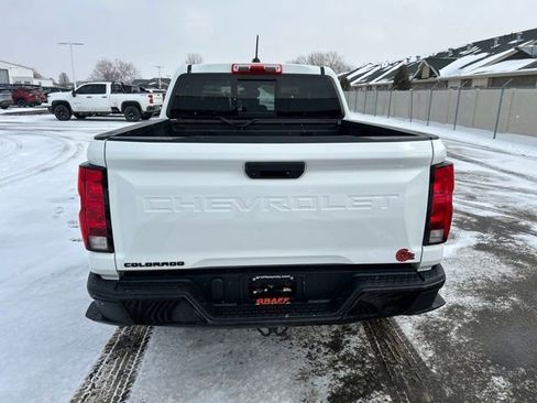 Used 2024 Chevrolet Colorado Trail Boss image 5