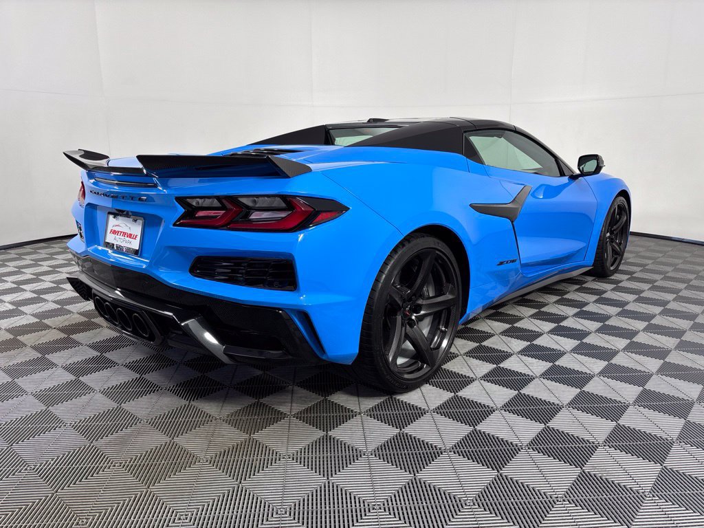 Certified 2023 Chevrolet Corvette Z06 w/ Stealth Interior Trim Package RWD image 5