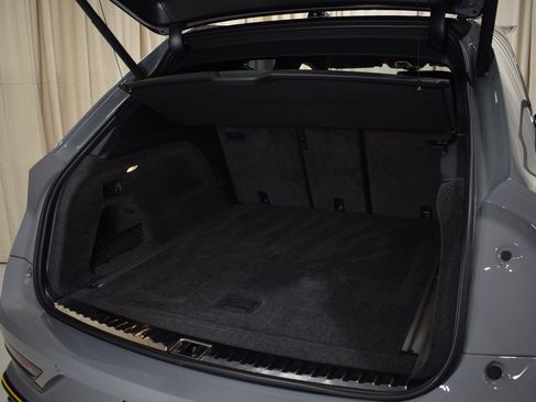 New 2026 Bentley Bentayga Speed image 41