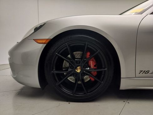 Certified 2017 Porsche 718 Boxster S RWD image 9