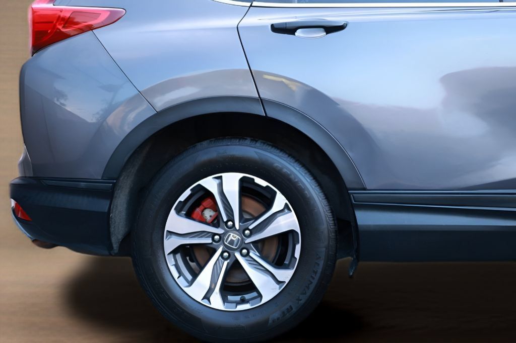 Used 2017 Honda CR-V LX image 11