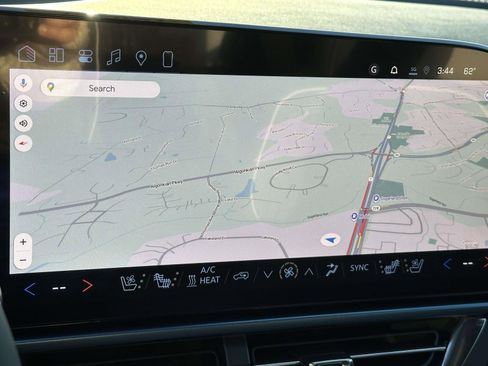 New 2026 Chevrolet Equinox EV LT image 10