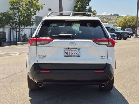 Used 2024 Toyota RAV4 XLE Premium AWD/4WD image 4