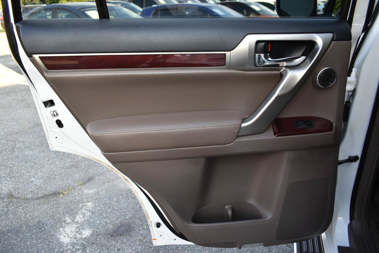 Used 2016 Lexus GX 460 Luxury AWD/4WD image 40