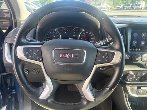 Used 2024 GMC Terrain SLT AWD/4WD image 13