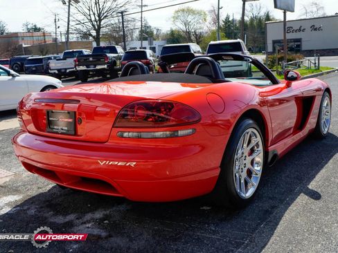 Used 2004 Dodge Viper SRT-10 image 8