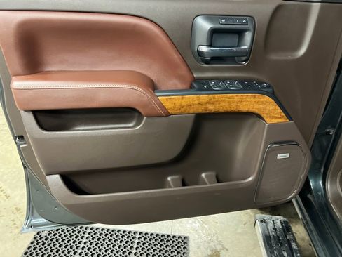 Certified 2018 Chevrolet Silverado 1500 High Country image 14